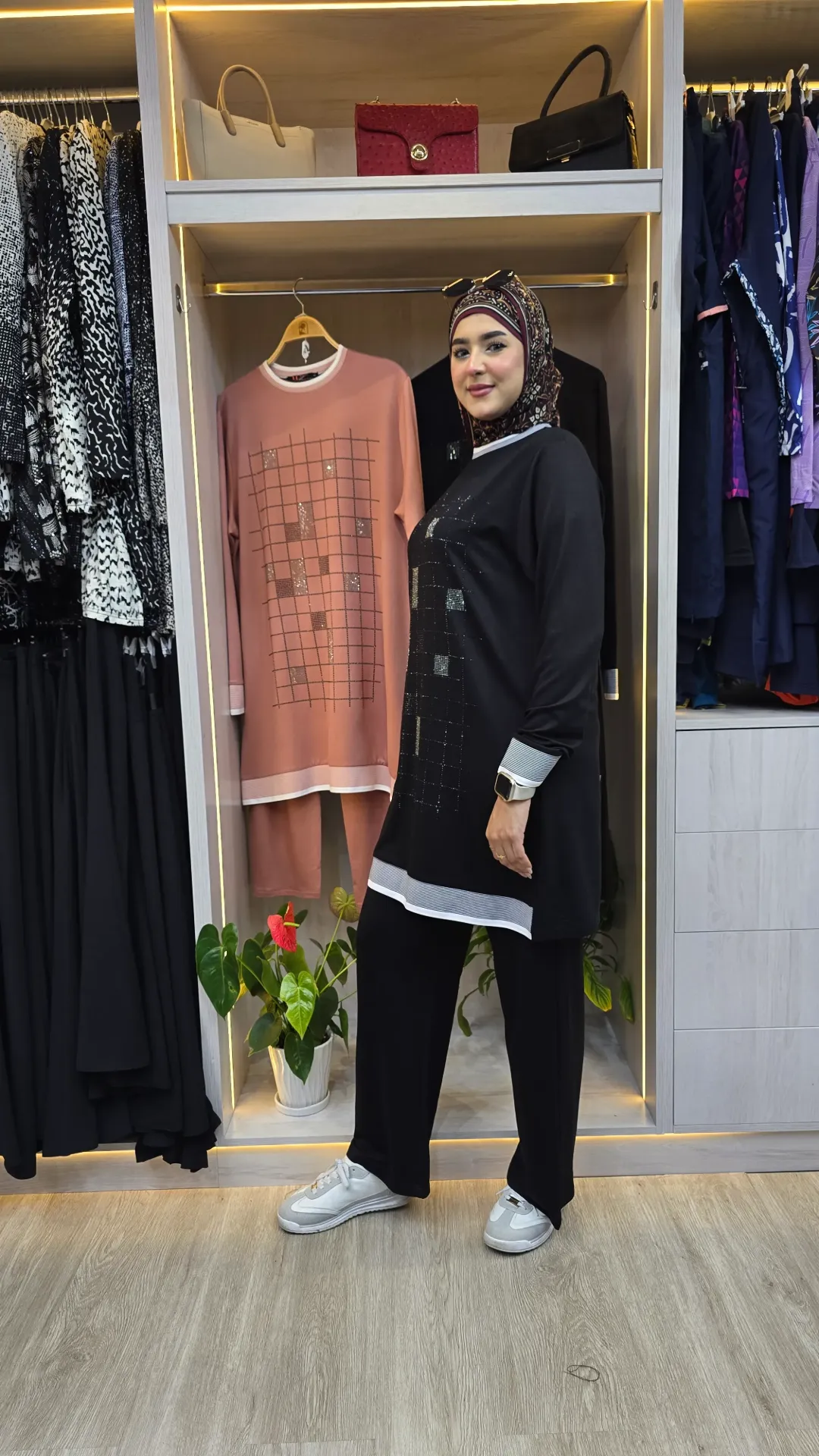 Two-piece Turkish set with straps (BLACK, 38)