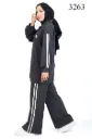 Practical two-piece set