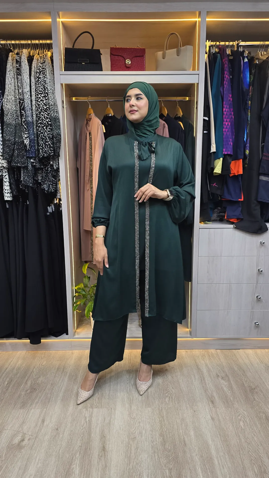 طقم 3 قطع خفيف بستراس