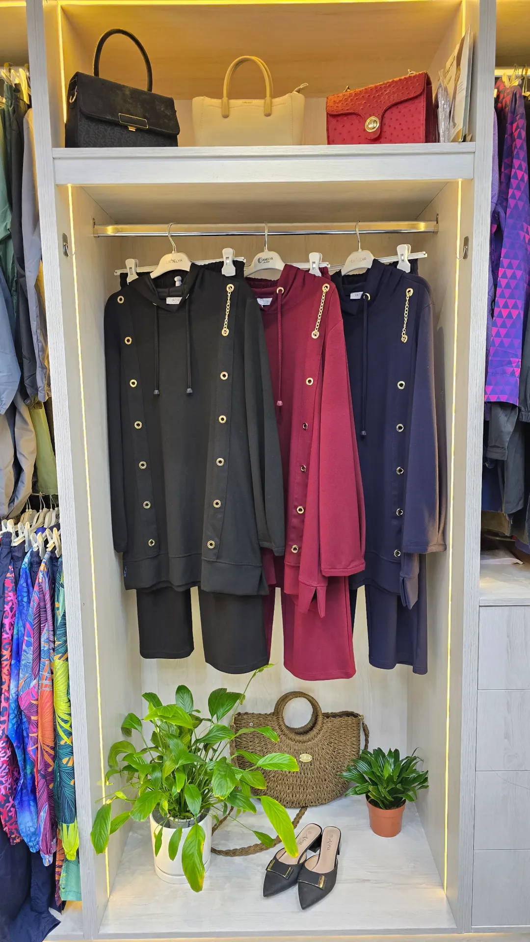 Spinches (BLACK, 38)