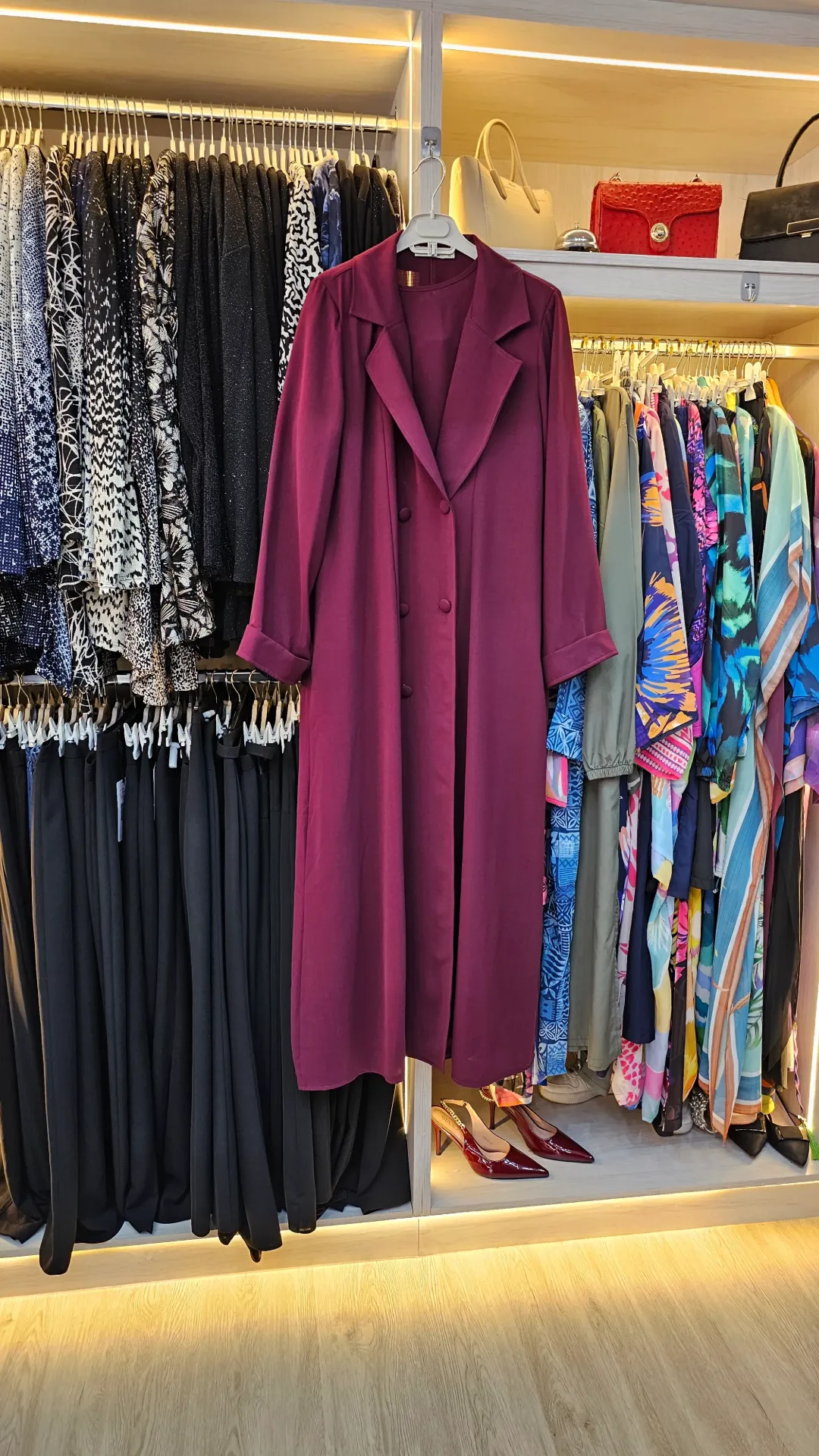 Three-piece travel set (MAROON, 40)