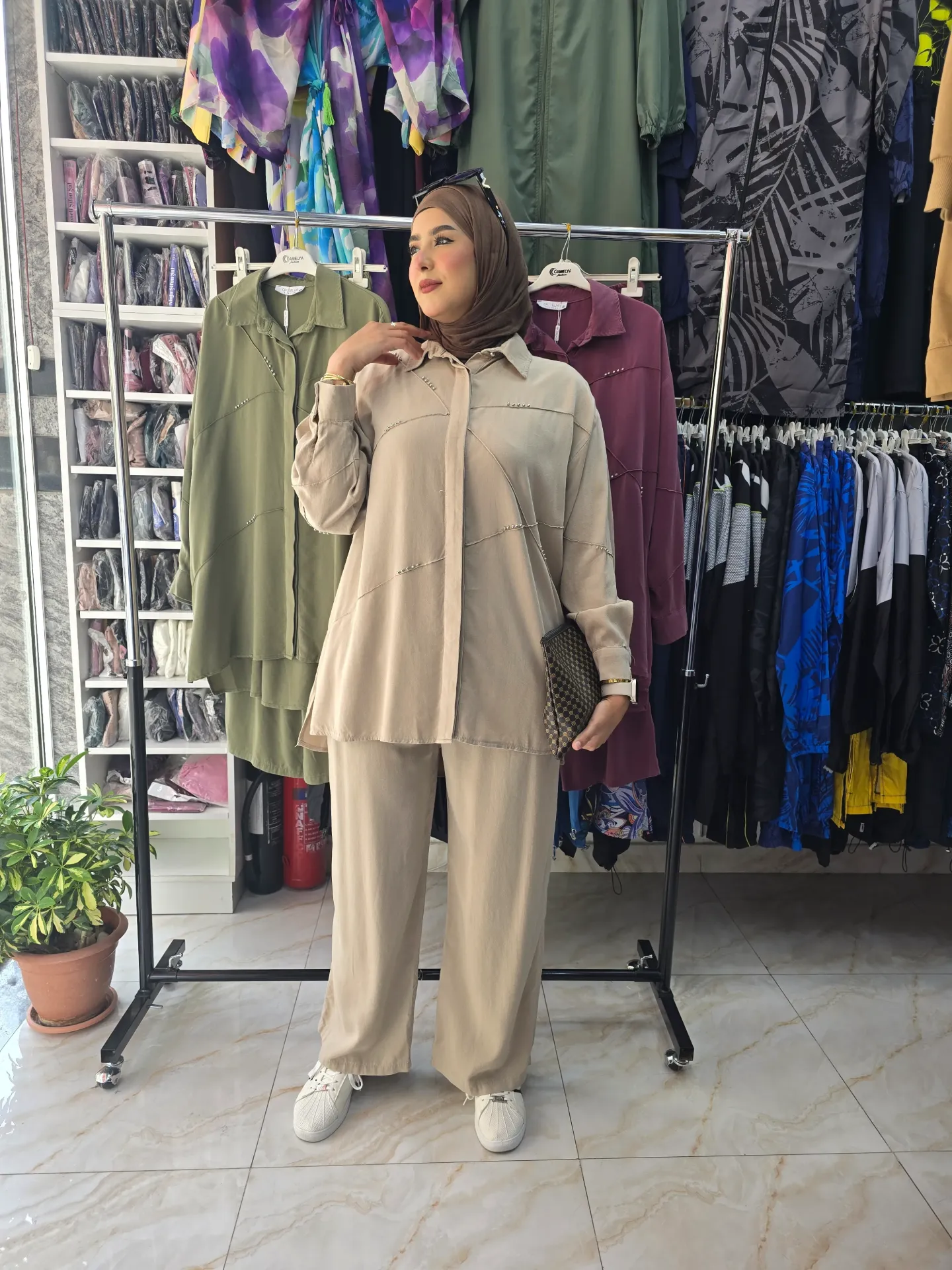 Two-piece travel set (38)