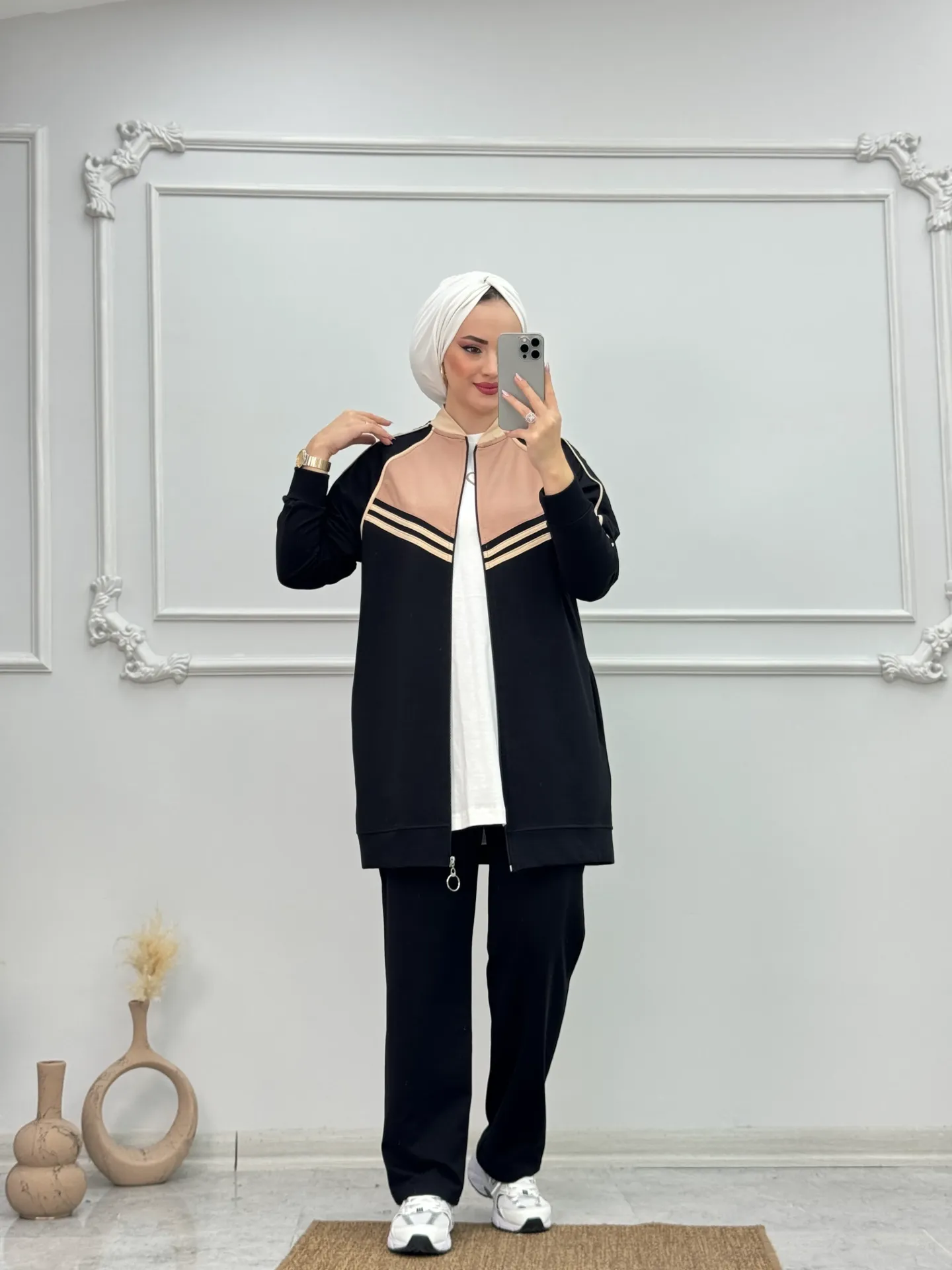 A practical 3-piece set for sports and outings