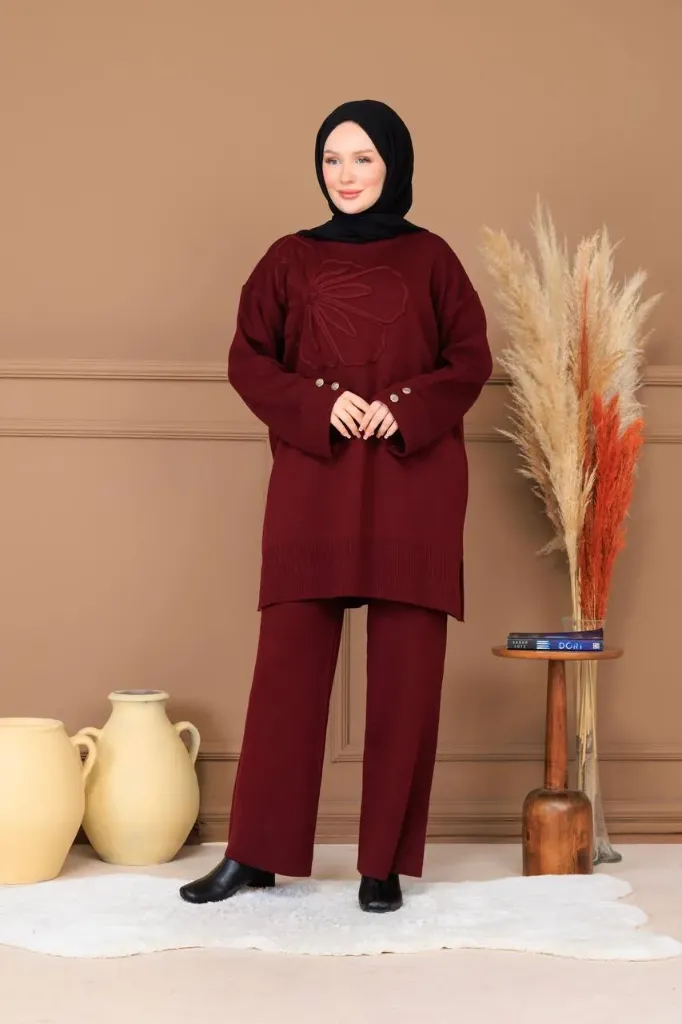 طقم تريكو عملي من بلوزة وبنطال بثلاثة ألوان (ماروني)