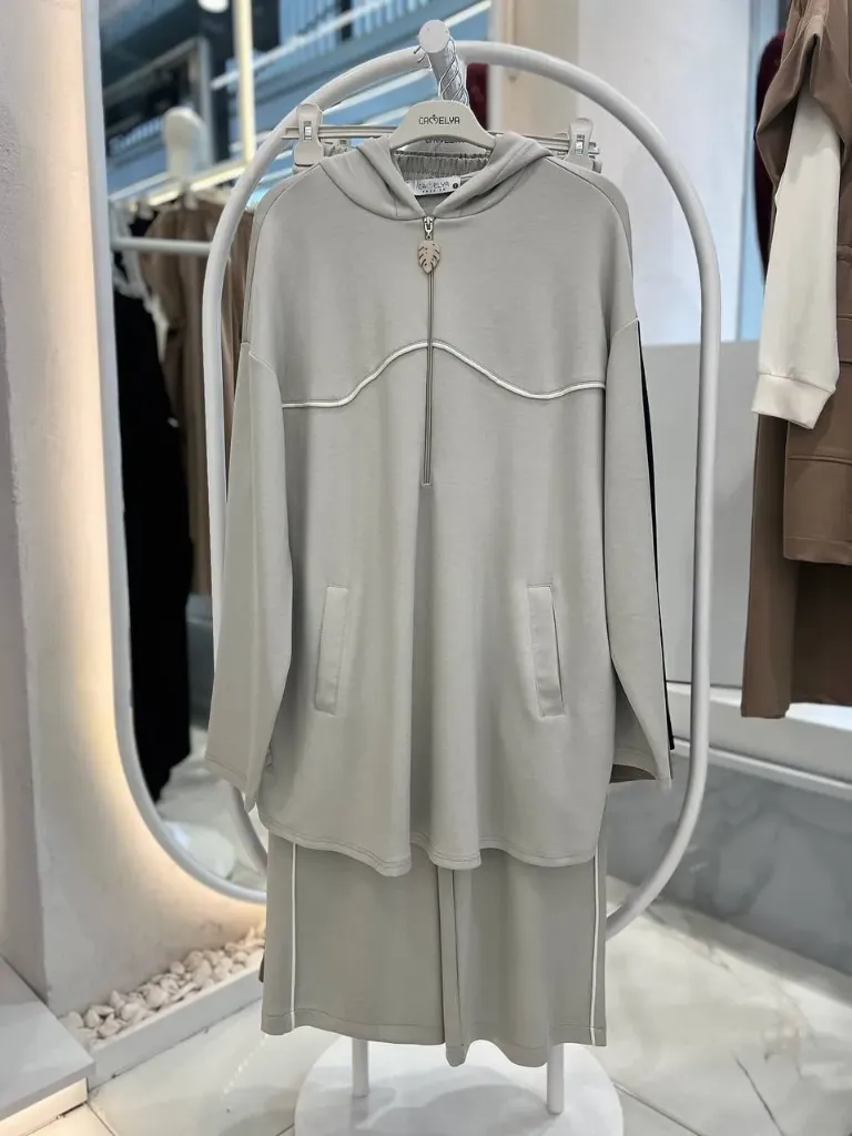 Special two-piece set