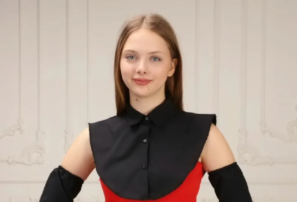 قَبّة مكملات الحجاب – سادة بأزرار ومطاط (أسود)