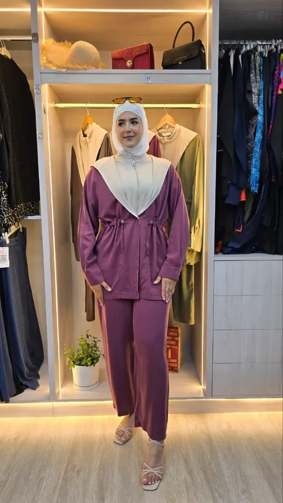 A luxurious two-piece Turkish tansal set (MAROON, 38)