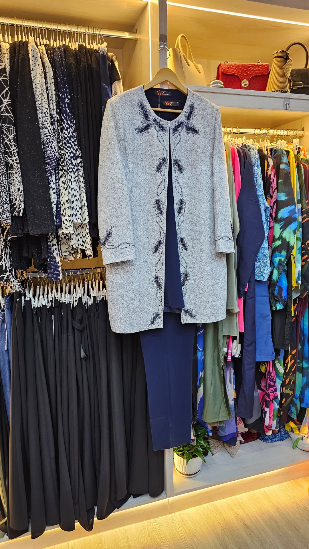 Formal 3 Piece Set - Elegant design for all occasions (1)