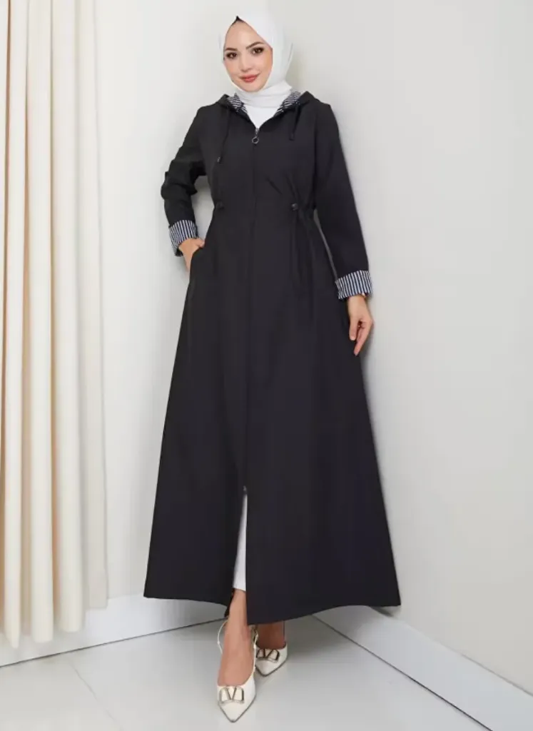 A rainy winter coat (MAROON, 46)