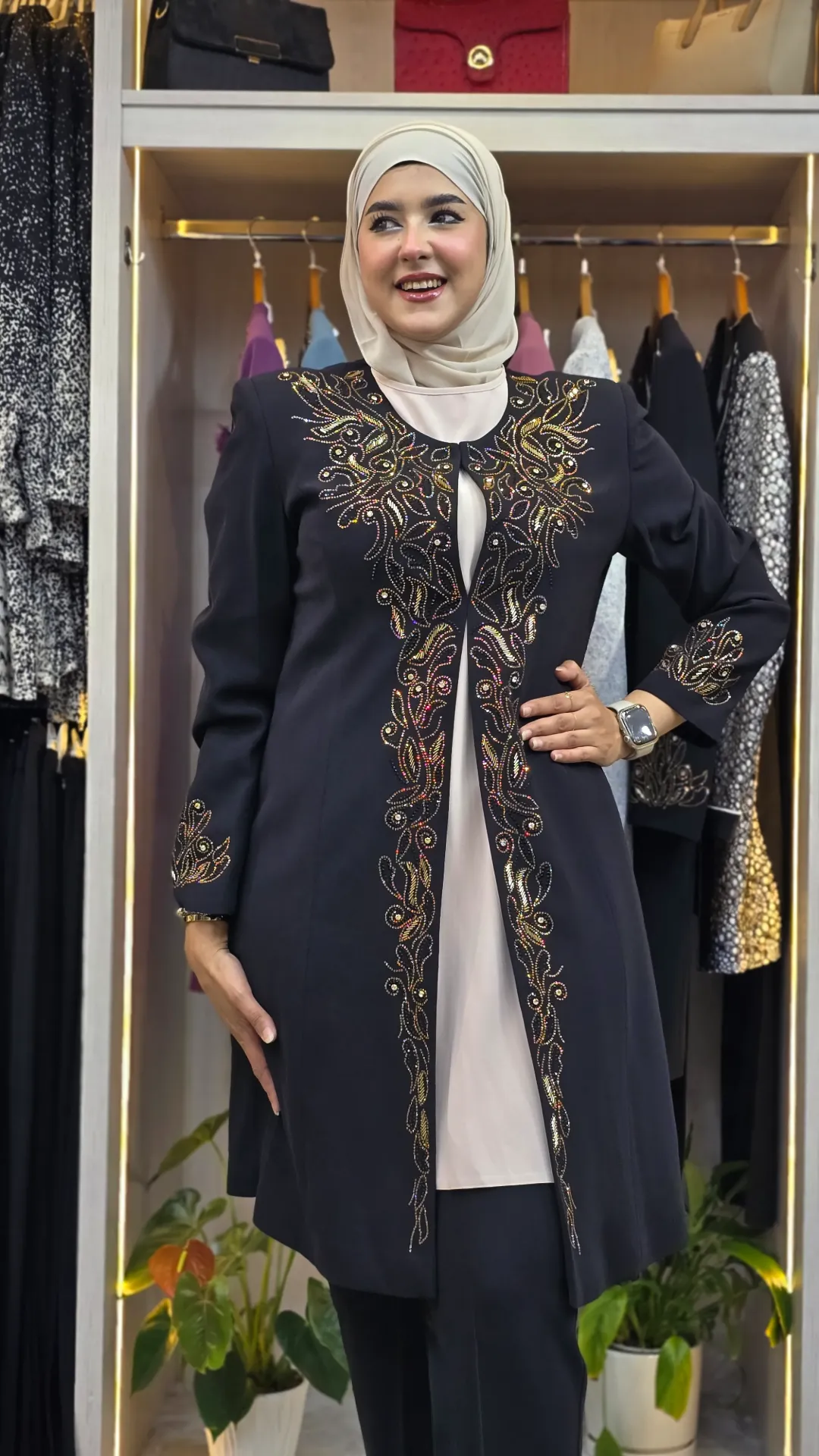 Hand embroidered 3 piece formal set (1)