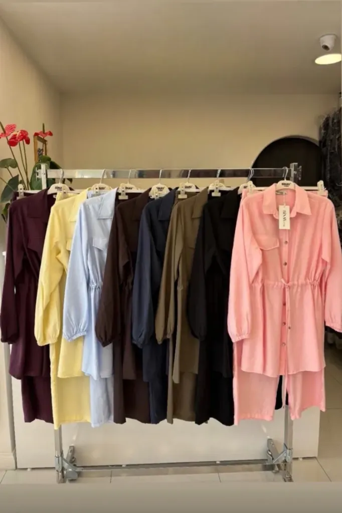 A practical two-piece set in beautiful colors
