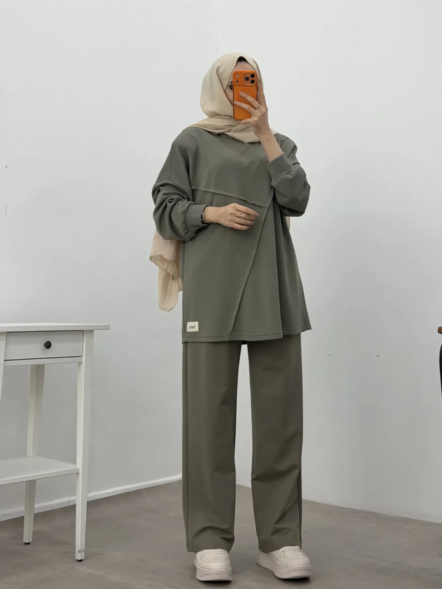 Two-piece set in soft cotton material