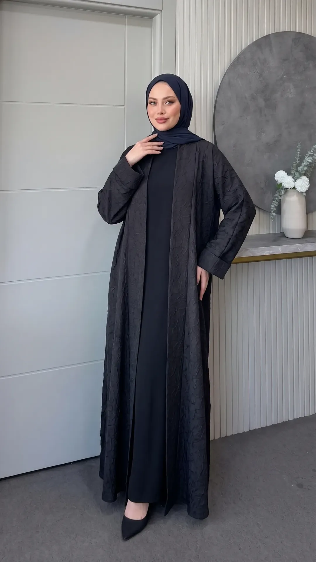 عباية منقوشة فاخرة من قطعتين