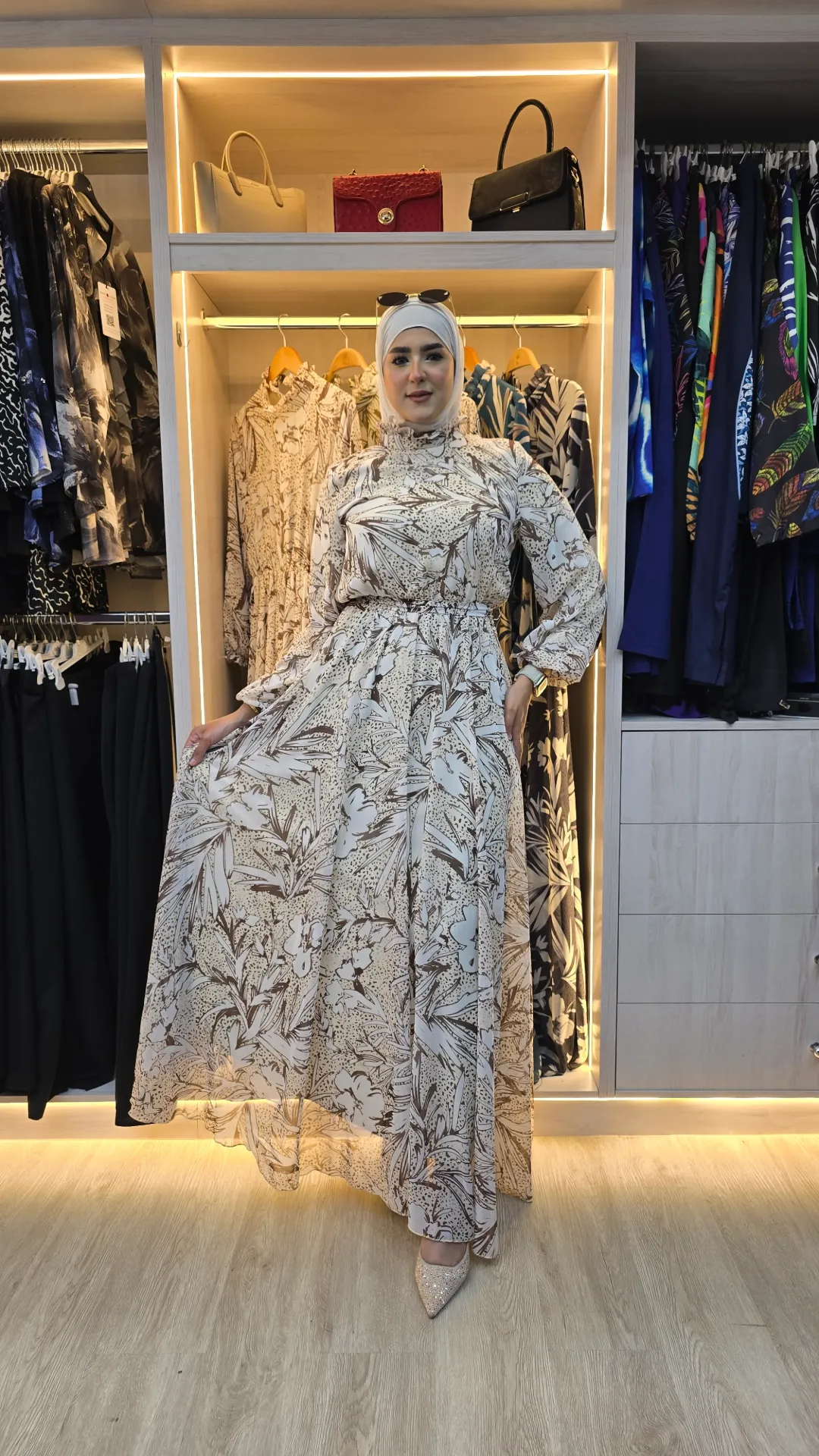 Elegant chiffon dress with branches print